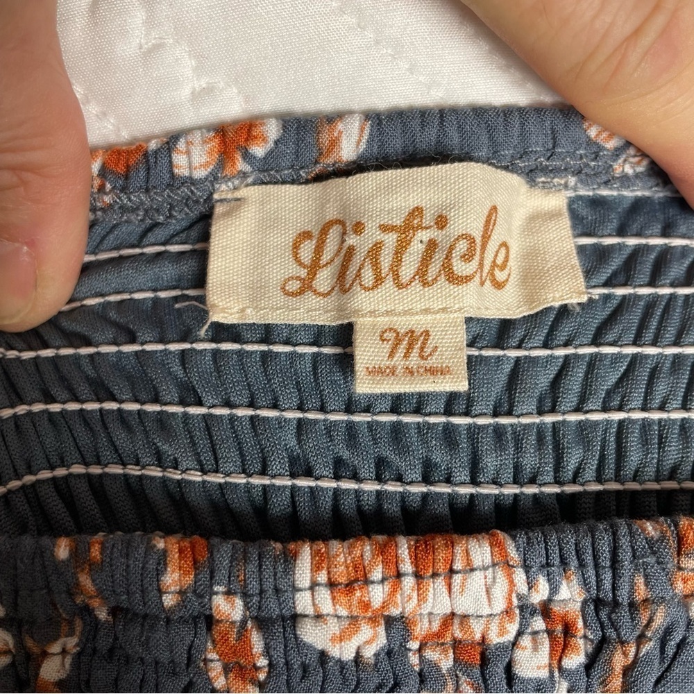 Blue Floral Smocked Babydoll Top by Listicle Size M
Puffed Sleeves Vintage Vibes - Picture 5 of 12